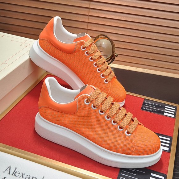 McQueen comfortable thick soled fashion couple sneakers - Picture 4 of 4